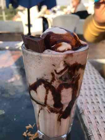 Kit Kat Shake